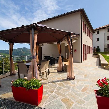 Casa Nonna Ida - Vacanze In Langa 산토 스테파노 벨보 외부 사진